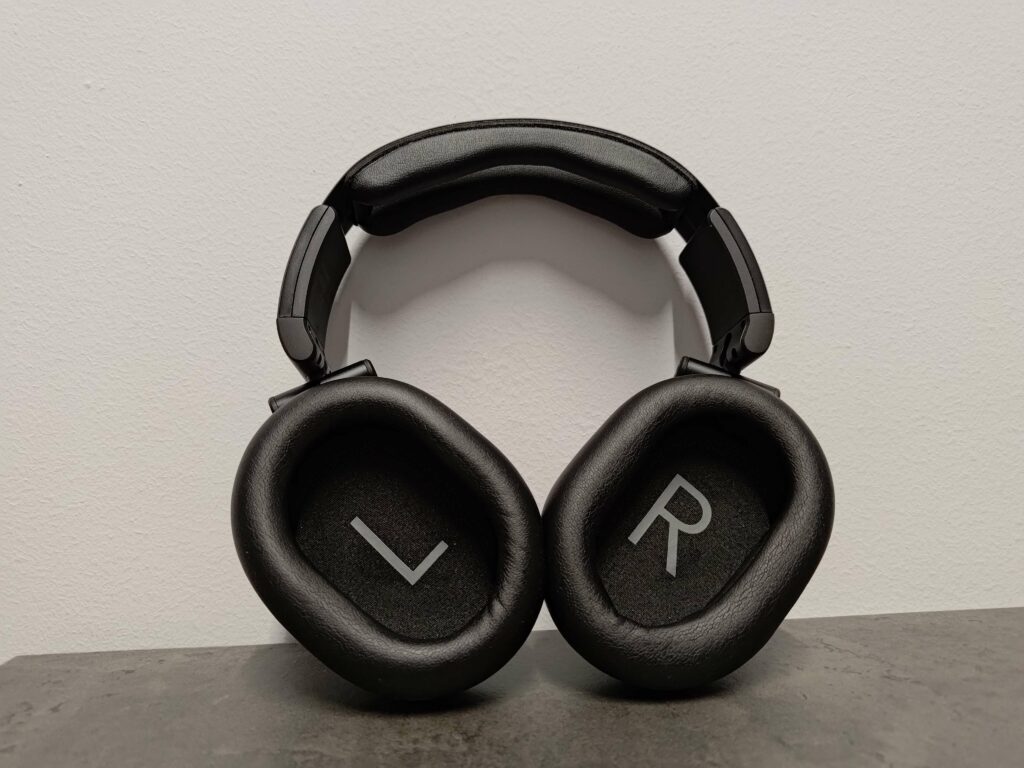 Austrian Audio Hi-x60 earcup