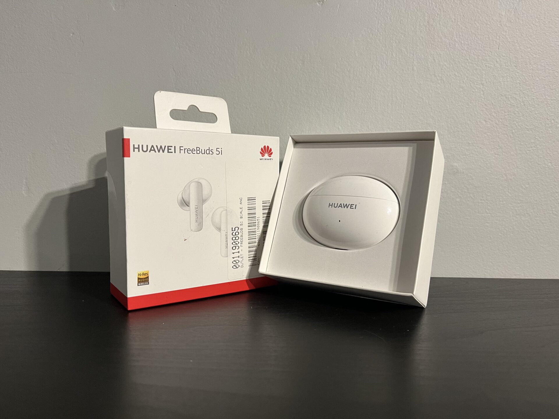 Huawei FreeBuds 5i - Opakowanie, słuchawki